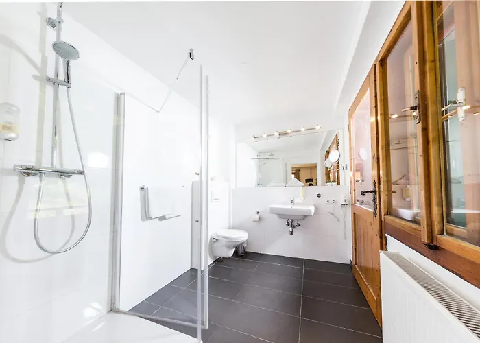 Alpenhaus Kesselfall, Near The Kitzsteinhorn Glacier Guest house 3*